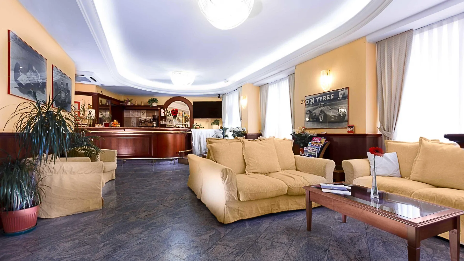 8 Hôtels près du Port de Fontvieille à Monte-Carlo